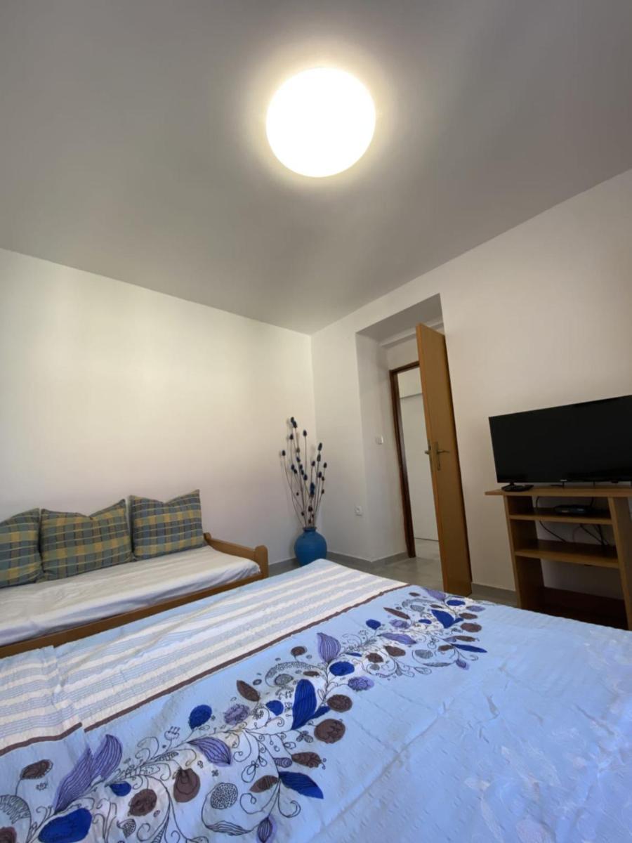 Apartmani Radosav ชิโล ภายนอก รูปภาพ